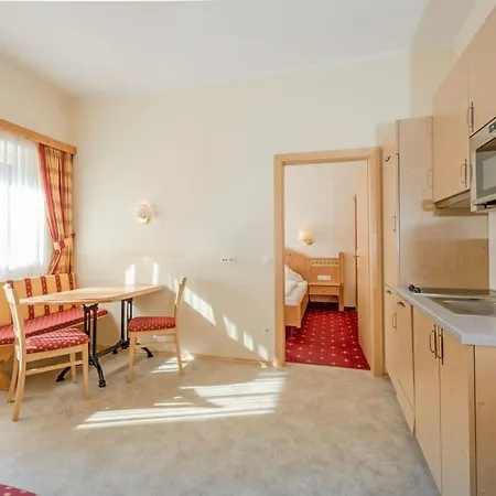Hotel apartamentowy Gaestehaus Anneliese